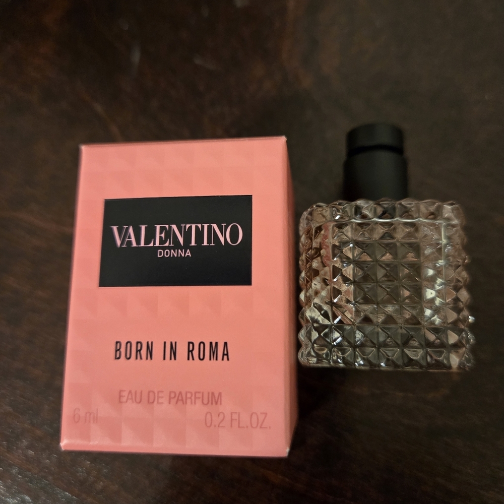 Valentino Donna Born in Roma Mini Bottle